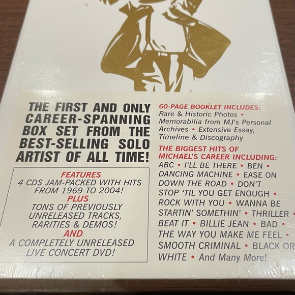 Michael Jackson - The Ultimate Collection. - Picture 2 of 3